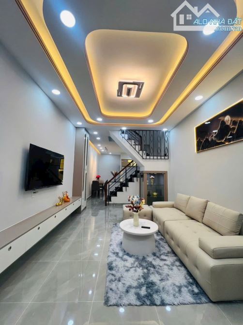BÁN NHÀ MẶT TIỀN HẺM XE HƠI – 4 TẦNG – NGAY KĐT VẠN PHÚC – GIÁ CHỈ 7 TỶ NHỈNH - 2
