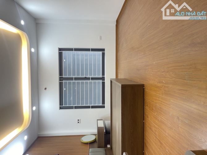 BỒ ĐỀ -LONG BIÊN 31m2 x 5 TẦNG Ô TÔ ĐỖ CỔNG NHÀ MỚI NỘI THẤT ĐẦY ĐỦ Ở NGAY GIÁ 5 TỶ XÍU - 2