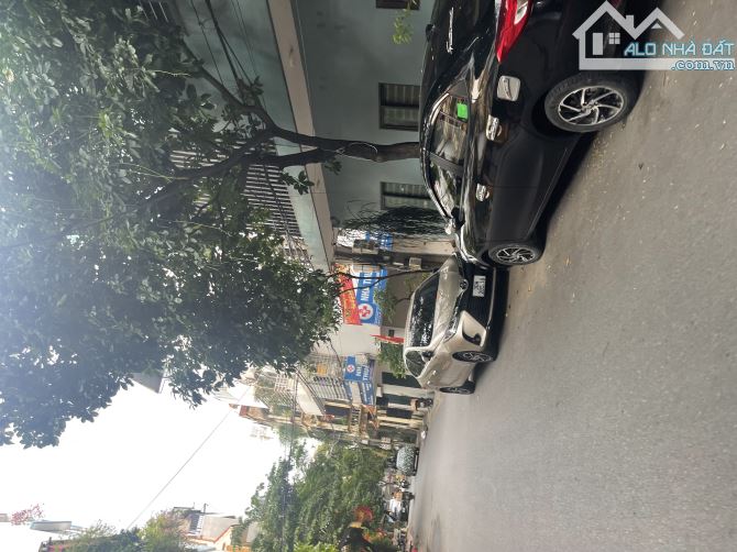 đa sỹ 36m 4t, phân lô bàn cờ,ngõ rất to,ô tô tránh,dừng đỗ ngày đêm 20m,sát phố,an sinh - 2
