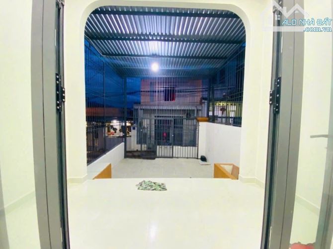 🍀NHÀ MỚI XÂY ĐẸP TẠI VĨNH HẢI - NHA TRANG 88 M2 GIÁ CHỈ 2 TỶ 950 TRIỆU  SỔ HỒNG SANG T - 2