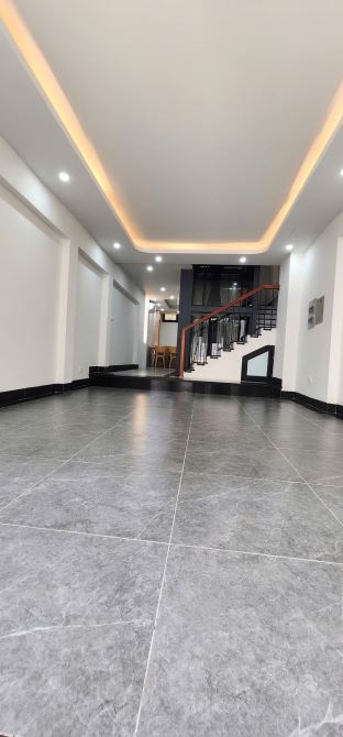 PHÂN LÔ PHAN VĂN TRƯỜNG – 44M² – 5 TẦNG – MT 4M – Ô TÔ – VỈA HÈ – 19.3 TỶ CẦU GIẤY - 2