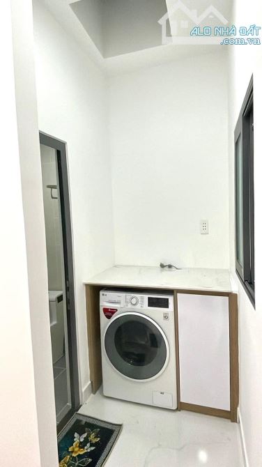 Nhà trọ Gần ĐH FPT, ĐH Hutech ĐS 4 TĐ 27m2 Chỉ 2 triệu 9 - 2