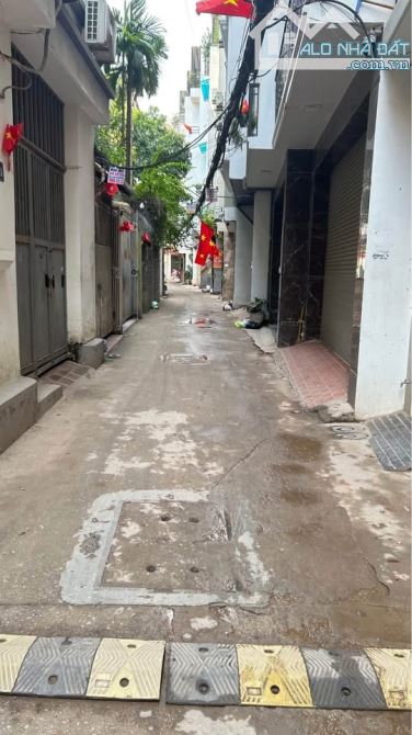 Chỉ khoảng 8 tỷ, đã có nh.à 5 tầng hiện đại, không gian rộng thoáng, nội thất sang trọng - 2