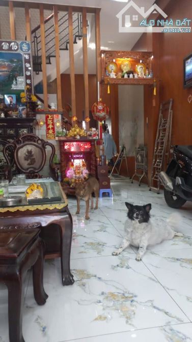 Nhà Đẹp 4 Tầng - 80m2 - Hơn 8Tỷ TL- HXH 10M Thông -Giáp Quận 6 -An Dương Vương -Bình Tân - 2