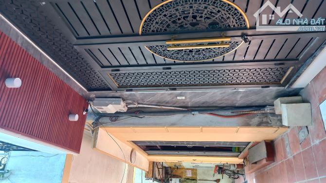 Bán nhà Nguyễn Trãi ngay Ngã Tư Sở ngõ ô tô thông gần phố nhà đẹp ở ngay 2 thoáng 41m giá - 2