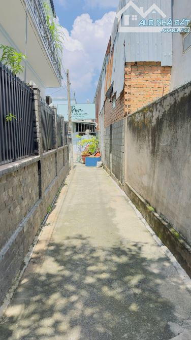 Nhà gần sân vận động Đông Hoà, sổ riêng, hẻm xa ba gác, 1465 Dĩ An - 2
