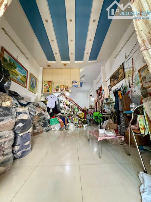 🏡 Bán nhà 1 trệt 1 lầu, sổ hồng riêng, cách Tô Ký 100m – Hóc Môn, giá chỉ 3.79 tỷ - 2