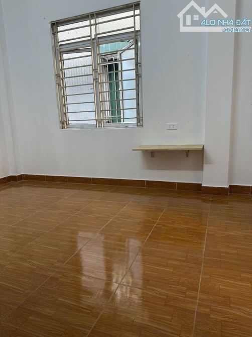 Bán nhà Phùng Khoang Lô góc 36m, 6 tầng, 11 phòng: 8.5 tỷ