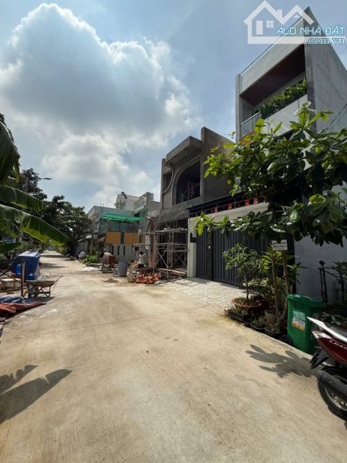 ĐẤT MẶT TIỀN HẺM ĐẸP TẠI LONG THỚI-NHÀ BÈ ,CÁCH NGUYỄN VĂN TẠO CHỈ 50M - 2