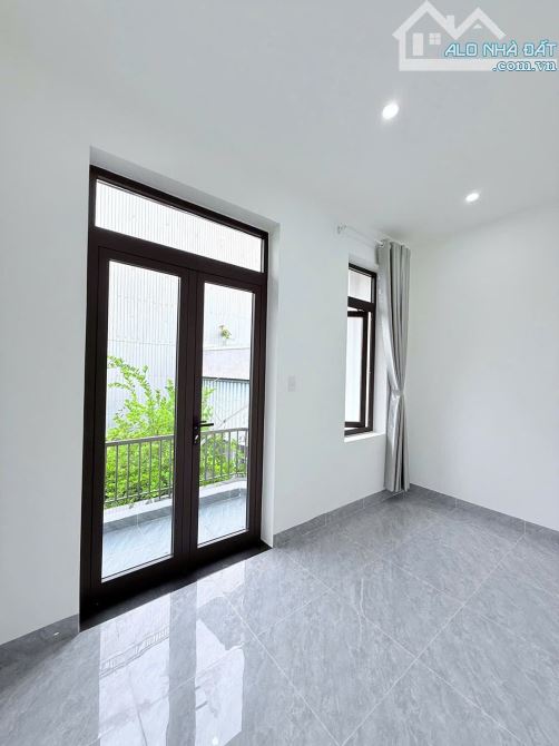 Nhà 2 tầng kiệt Điện Biên Phủ . Nhà mới đẹp full nội thất . DT:68m . Giá : 3tỷ950 TL - 2