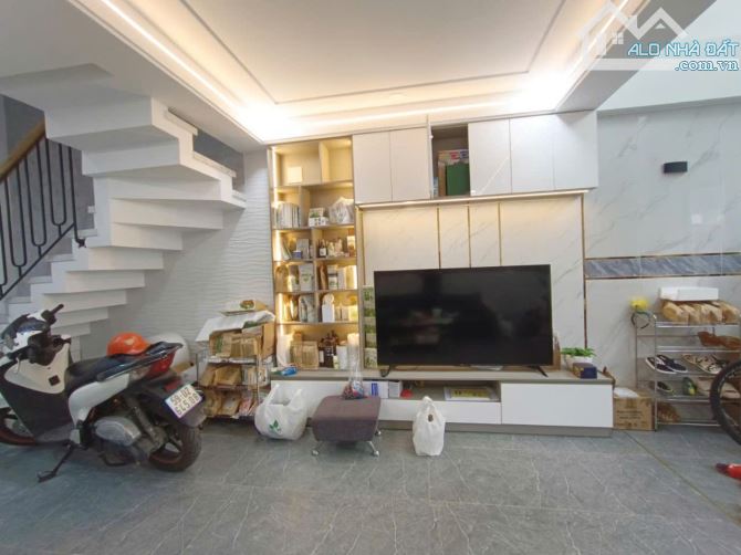 Nhà 5 tầng hẻm 6m thẳng 1 trục Phan Huy Ích ra bờ kè Tham Lương Gò Vấp 4.8x11m Chỉ 10.2tỷ - 2