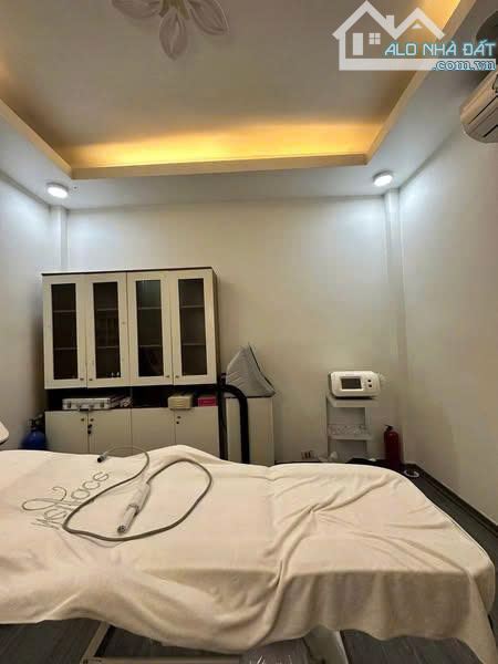 Cho thuê nhà ngõ Nguyễn Thị Định dt 45mx 4 tầng , 4 PN,ô tô tránh đỗ, 26tr/th - 2