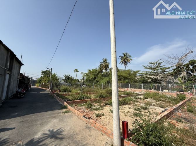 TĂNG NHƠN PHÚ A - LÃ XUÂN OAI - ĐẤT DT: 90M2 (5*16) NỞ HẬU - HẺM XE HƠI - GIÁ RẺ - 2