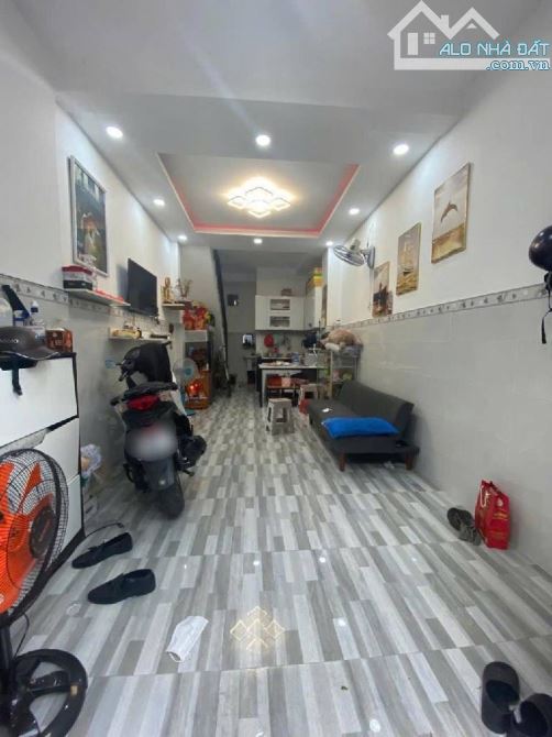 Bán Nhà Hẻm Xe Hơi Nguyễn Sơn 31m2 3.99 Tỷ Tân Phú - 2