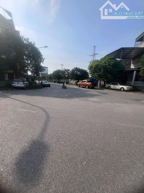 CƠ HỘI VÀNG CHO CÁC NHÀ ĐẦU TƯ – 100M ĐẤT Ở CHÚC SƠN - MẶT 5M – 4.8  TỶ - 2