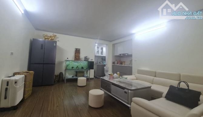 Bán nhà Triều Khúc 38m – Full nội thất, sổ đỏ chính chủ - 2
