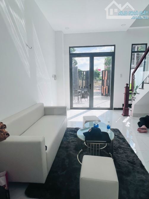 SIÊU PHẨM NHÀ PHỐ – LONG THÀNH . SUẤT ĐẦU TƯ CHỈ TỪ 800 TRIỆU . MIỄN LÃI 2 NĂM - 2