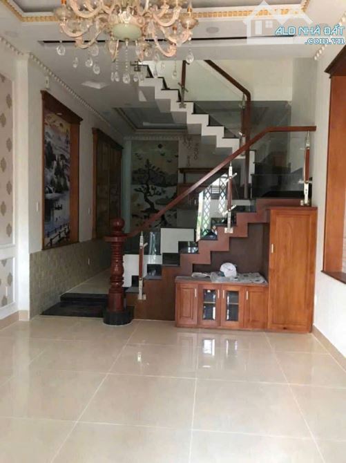 SÁT MẶT TIỀN ĐƯỜNG SÔS 2 - TRƯỜNG THỌ - 57m2 - 3 TẦNG - HẺM XE HƠI ĐỒNG BỘ - 2