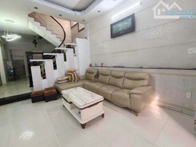 Bán Nhà Hẻm 4m, Bùi Quang Là – P.12, Gò Vấp, 6,2Tỷ, 60m2 (4x15), 3Tầng, 4PN - 2