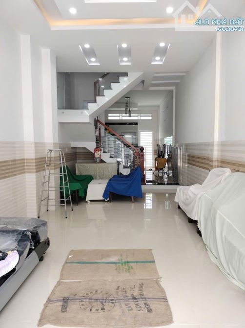 BÁN GẤP NHÀ 4 TẦNG MẶT TIỀN ĐƯỜNG LỚN, QUẬN 6 - GIÁ 11.2 TỶ - 2