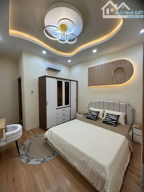 BÁN NHÀ 4 TẦNG CÁCH MẶT TIỀN PHAN ĐĂNG LƯU, PHÚ NHUẬN GIÁ CHỈ 7.6 TỶ - 2