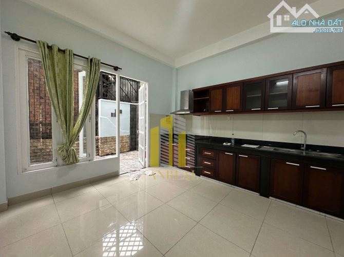 NHÀ ĐƯỜNG TRẦN NÃO MỚI TINH GIÁ 25 TRIỆU 4 PHÒNG - 2