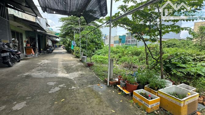 Đất gần đường Tô Ngọc Vân, Q.12, 4 x 20, 3,5 tỷ - 2