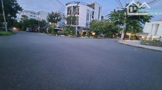 BÁN ĐẤT LÔ GÓC NGÃ TƯ ĐƯỜNG MẸ THỨ - TRẦN TỬ BÌNH - HÒA XUÂN ĐÀ NẴNG - 2