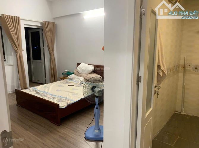 CHO THUÊ CHUNG CƯ 3 NGỦ, 2 BAN CÔNG, 16TR NGUYỄN CHÍ THANH, ĐỐNG ĐA - 2