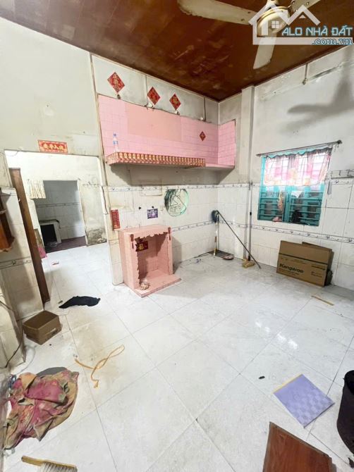 Nhà cách MT đường Bông Sao 1 căn nhà P5Q8. Giá: 2.85 tỷ - 2