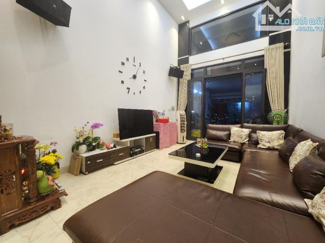 HƠN 14TỶ SỞ HỮU- MT TRẦN TRỌNG CUNG- Ô TÔ ĐỖ CỬA- 100M2- MT TRẦN TRỌNG CUNG – QUÂN ĐOÀN - 2