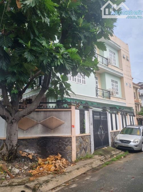 Bán nhà - Gò Vấp - nhà lô góc có vỉ hẻ đường thông - 4 tầng - Giá 13 tỷ TL - 2