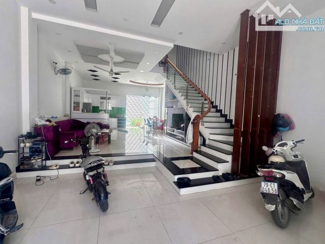 Bán nhà mặt tiền Đặng Vũ Hiệp( P1) KĐT Vĩnh Điềm Trung ngag 6m có 4pn 4wc giá 7,5ty - 2