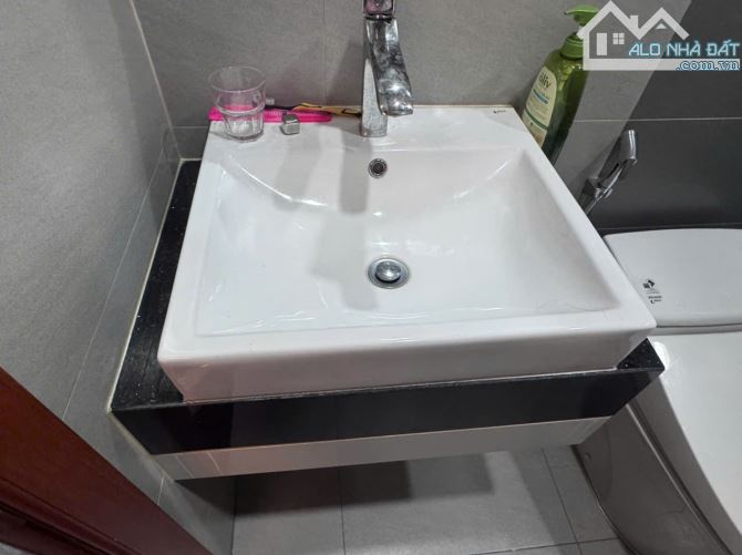 Bán nhà HXH 15,8 tỷ, 74m2 (  5 x 17m ), 5 tầng đường Lê Minh Xuân, P.7, Tân Bình giá tốt - 2
