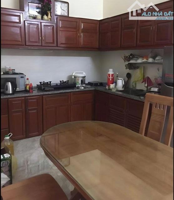 Nhà đẹp 2.5 tầng ngay khu đô thị Phú Thượng - 2