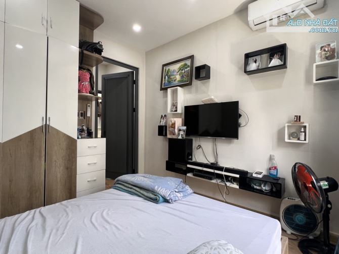Bán nhà Q12 Nguyễn Văn Quá Nhỉnh 2.5 tỷ hẽm xe hơi - 2