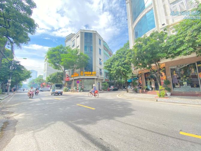 Bán nhà Hà Đông, gần chợ kinh doanh, 48m2 4 tầng, tặng Full nội thất, giá 7.5 tỷ - 2