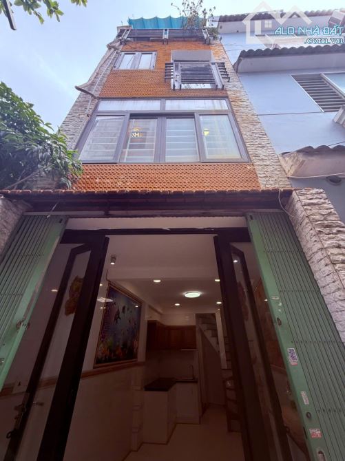 BÁN NHÀ 4 TẦNG – NGAY KHU ẨM THỰC PHAN XÍCH LONG – GIÁ CHỈ 4 TỶ 8 SIÊU XINH - 2