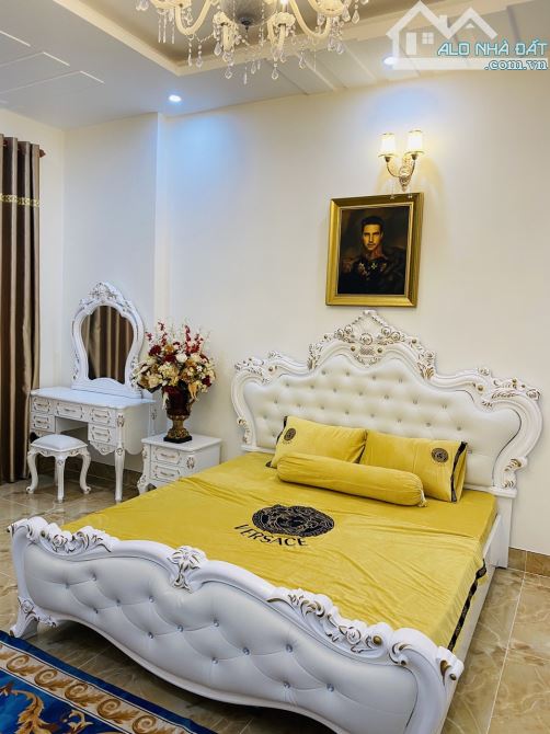 BÁN NHÀ 1 TRỆT 2 LẦU MỚI ĐẸP HẺM Ô TÔ LÊ HỒNG PHONG, TẶNG NỘI THẤT - 2