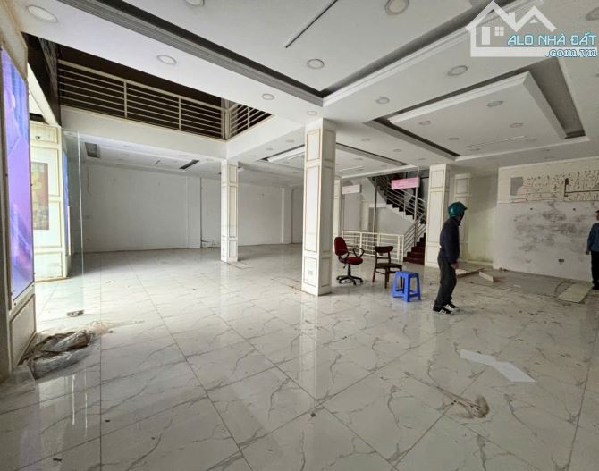 Cho thuê Shophouse 24h Tố hữu 150m x 5 tầng 1 hầm thông sàn toàn bộ 80tr - 2