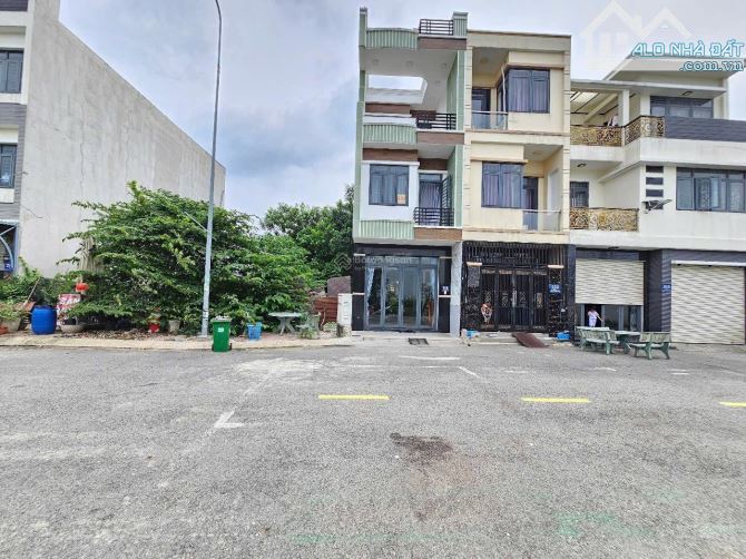 HÀNG SỐC!BÁN GẤP LÔ 140M2 TDC PHÚ ĐÔNG - NHƠN TRẠCH MT Đ. HÙNG VƯƠNG GIÁ 2TỶ1 SANG TÊN - 2