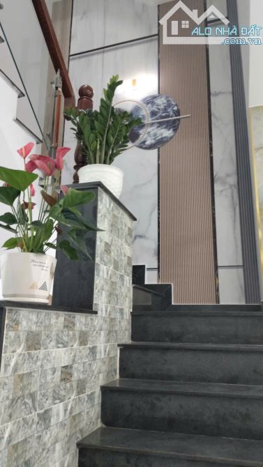 Gấp Bán nhà ngay chợ Bình Thành hẻm 6m xe hơi ngủ nhà 64m2-4 Tầng 5 tỷ 250 - 2