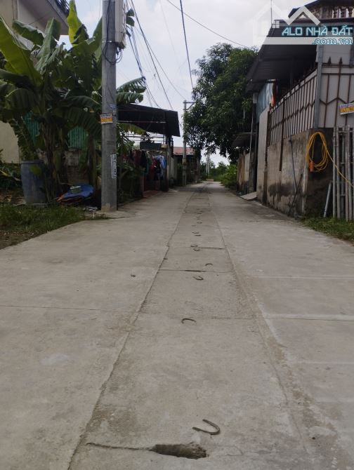 🏡 Bán nhà 3 tầng đẹp , Tổ 9 TT Quang Minh - 2