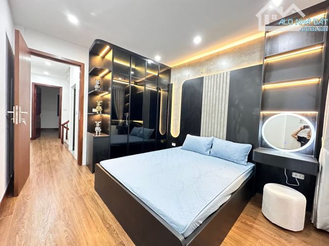 CỰC PHẨM KIM GIANG DT 40M2 Ô TÔ ĐỖ GẦN, NHÀ MỚI KÍNH KOONG FULL NỘI THẤT CHỈ 8.6 TỶ - 2