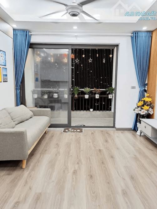 Bán chung cư OCT1 Bắc Linh Đàm, Hoàng Mai, 78m2, 2 phòng ngủ, 2 WC, sổ đỏ, giá 4,6 tỷ - 2