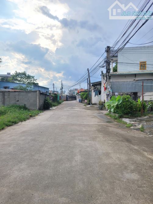 4,5Tỷ TL🔥Bán đất 100,4m2 Mặt Tiền đường Cây Da Xề, gần BigC Go, p.Đông Hòa, Tp.Dĩ An - 2