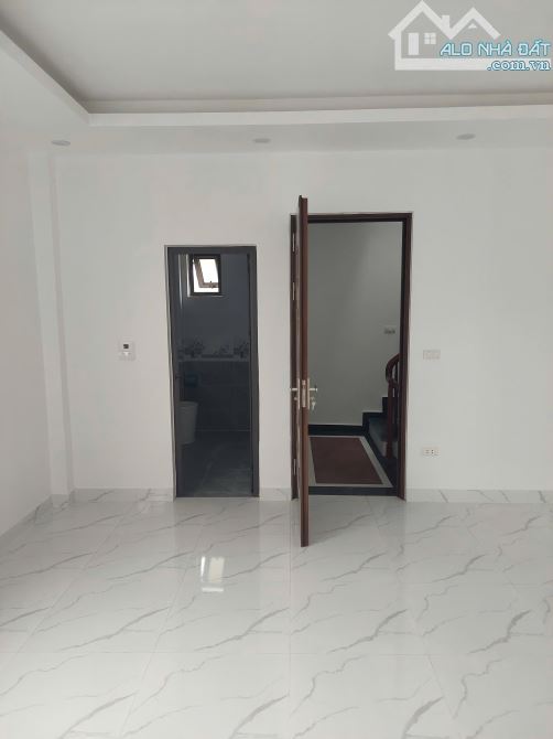 Nhà mới đẹp 32m2 x 6 tầng ngay chợ Tứ Hiệp - Thanh Trì, gần ô tô, gần trục chính, Chỉ hơn - 2