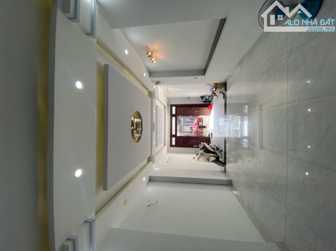 Siêu phẩm đường Nguyễn Tư Giản 142,8m2 -4 tầng F12 Gò Vấp - 2