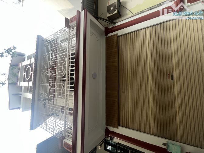 Bán nhà phố Nguyễn Hoàng 61m2 - Sổ đỏ phân lô - Gara Ô tô - 2