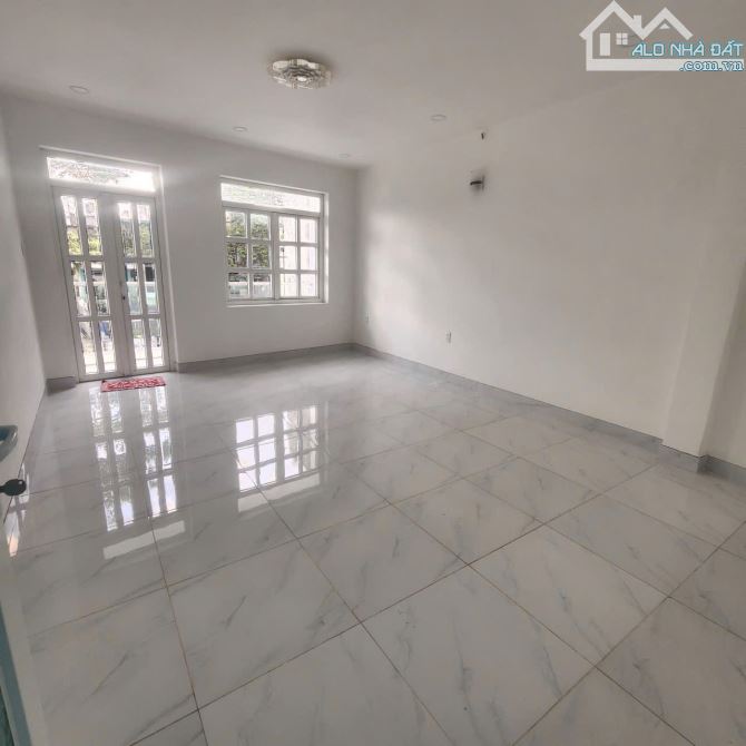 Mặt tiền Lê Văn Duyệt, P.1, Q.Bình Thạnh, 4.5m*15m, hầm 5 tầng, 45tr/th - 2